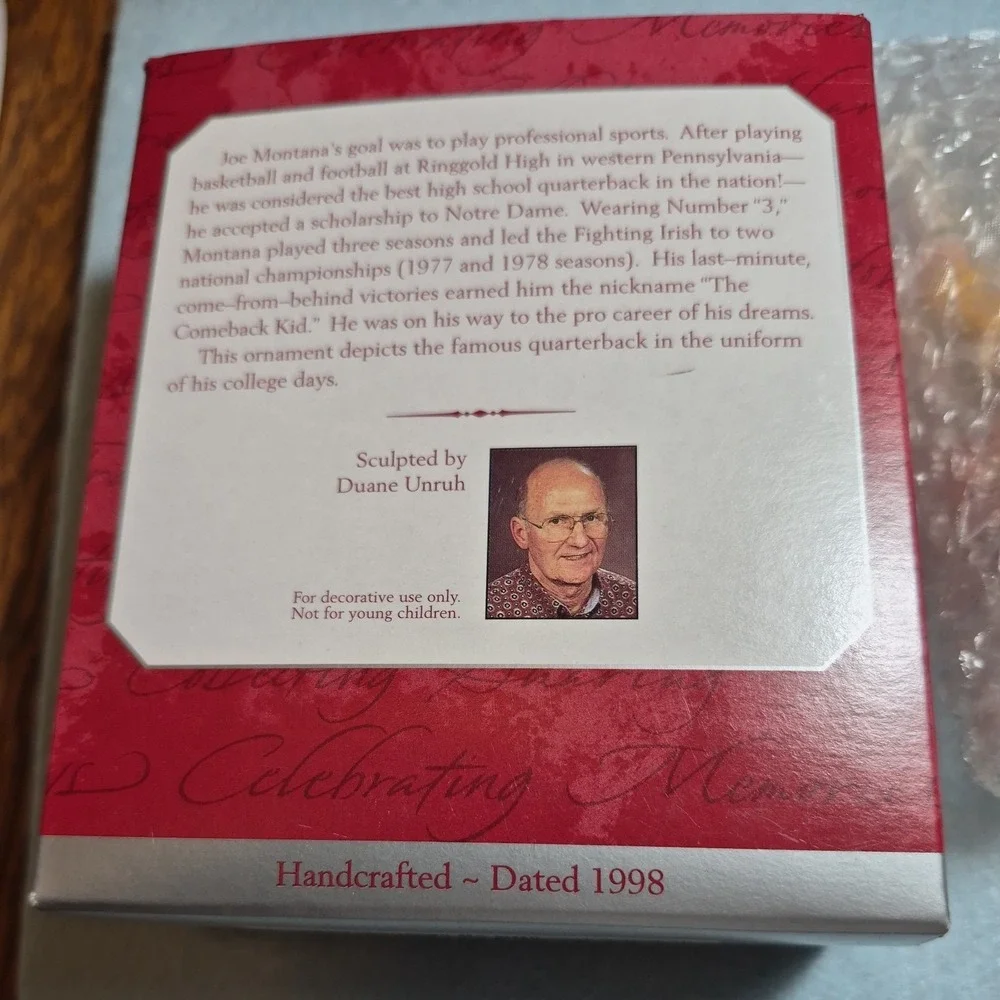 Hallmark Keepsake Ornament 1998 Joe Montana Notre Dame Football QXI6843